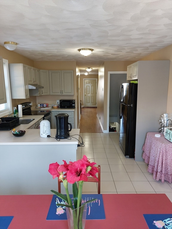 31 Tapley Ave, Revere