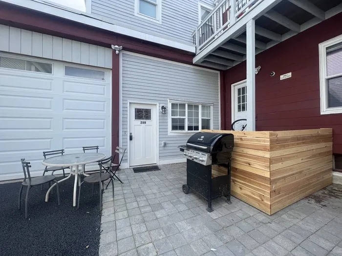 28 Otis St, East Somerville