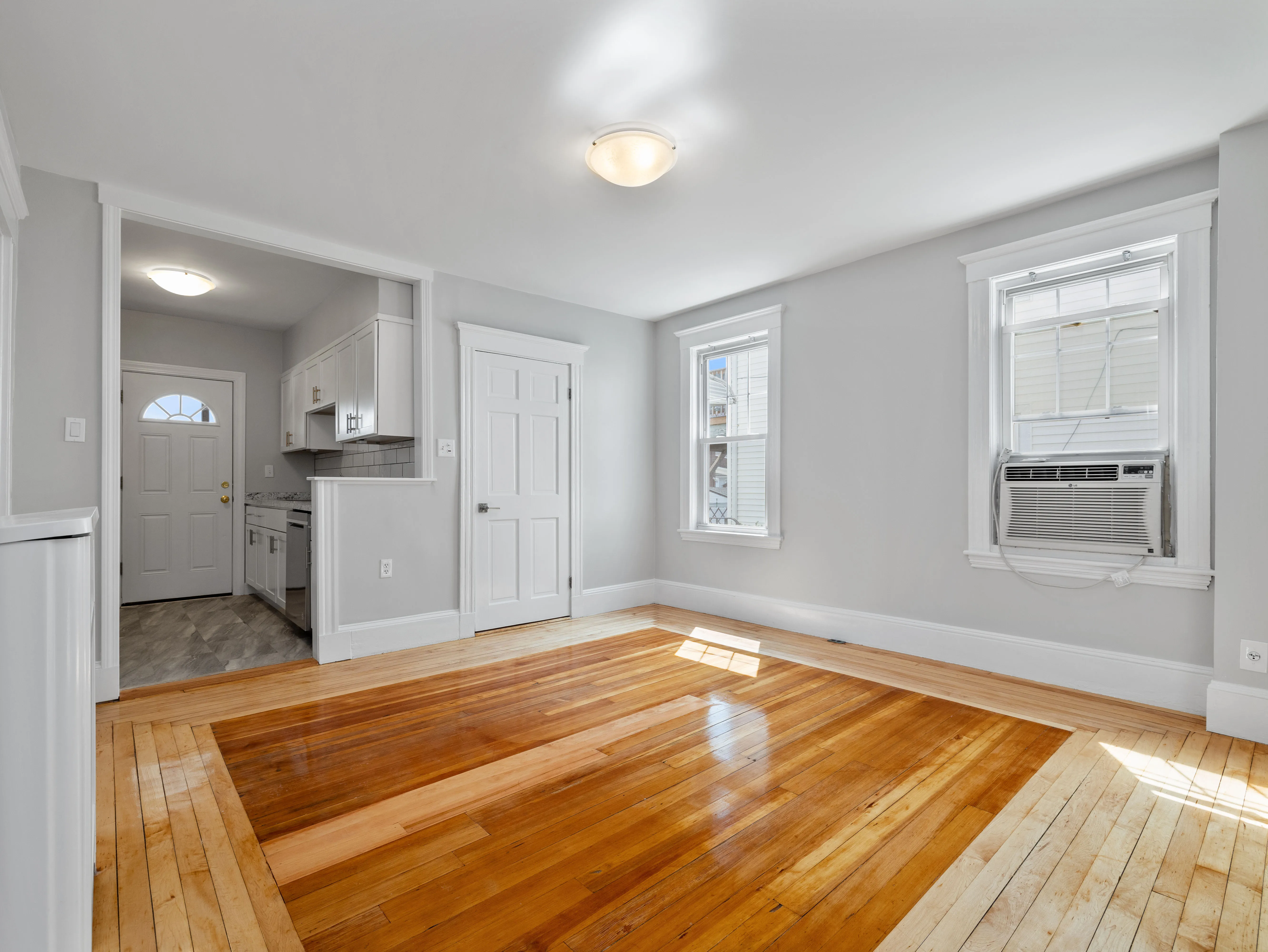 16 Windsor Rd, South Medford