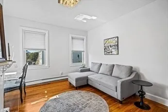 195 Bunker Hill St, Charlestown