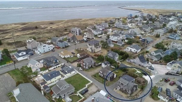 11 78th, Plum Island