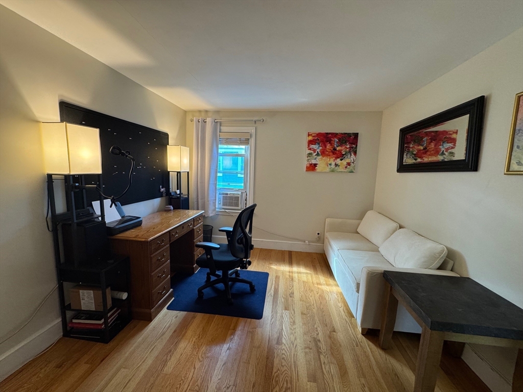 350 Jefferson Ave, Salem