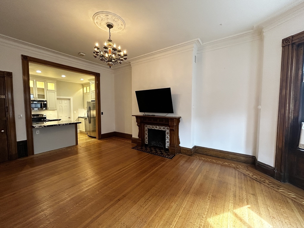 144 Commonwealth Ave, Back Bay