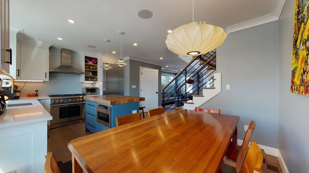 459 E 8th, South Boston