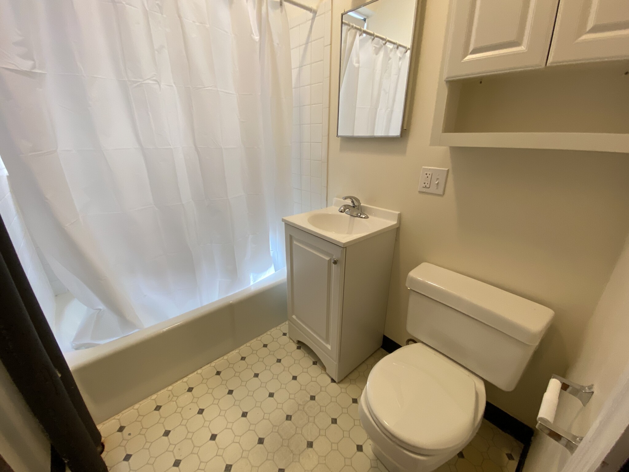 1940 Commonwealth Ave, Brighton