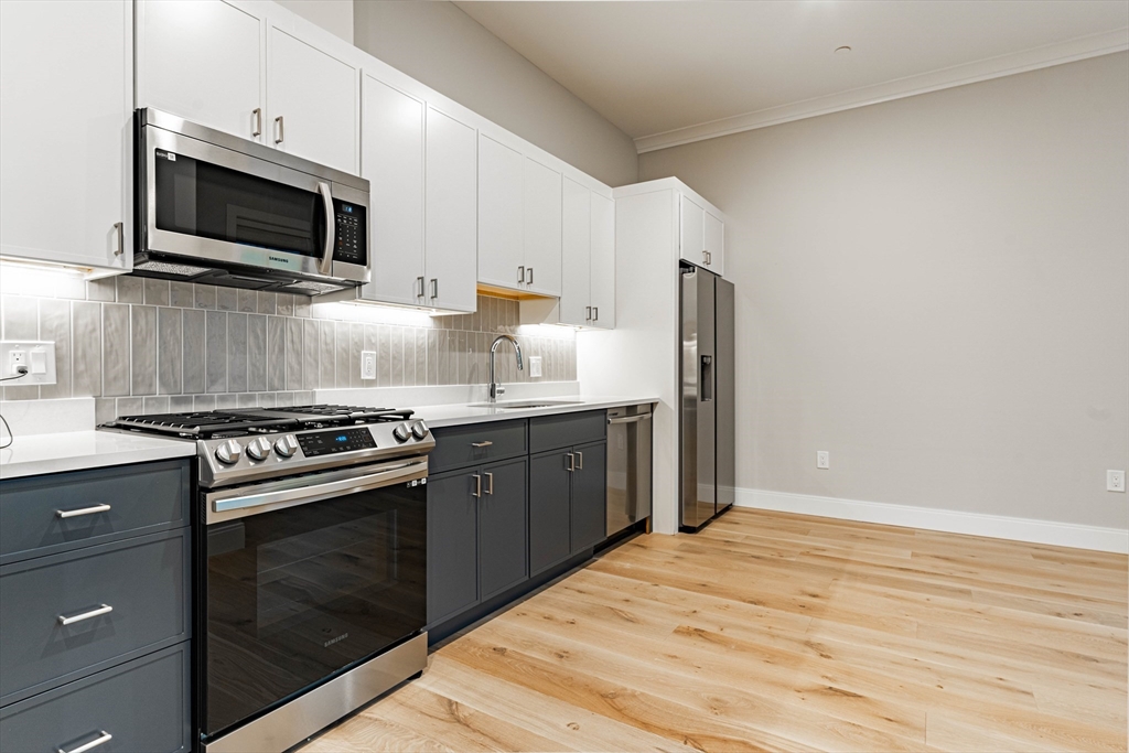 157 Everett St, Allston