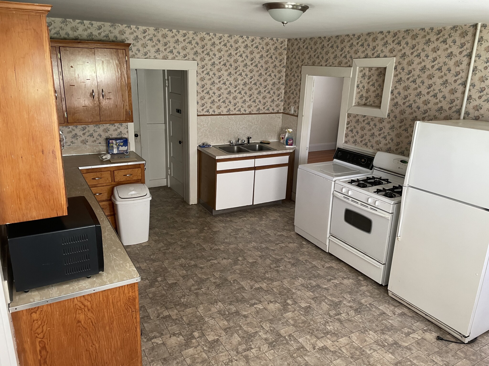 229 River St, West Newton