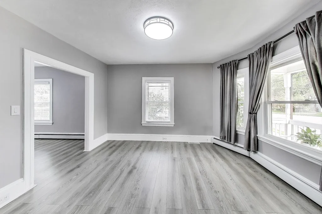 24 Clematis St, Winchester