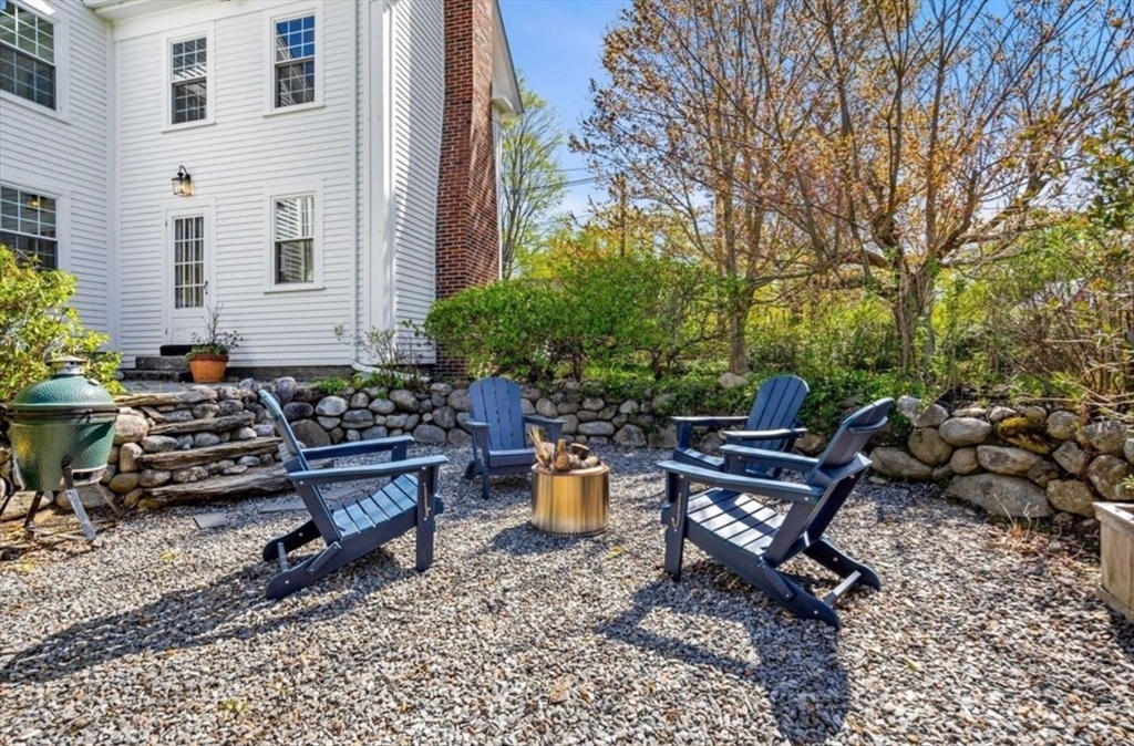 6 Depot St, Westford