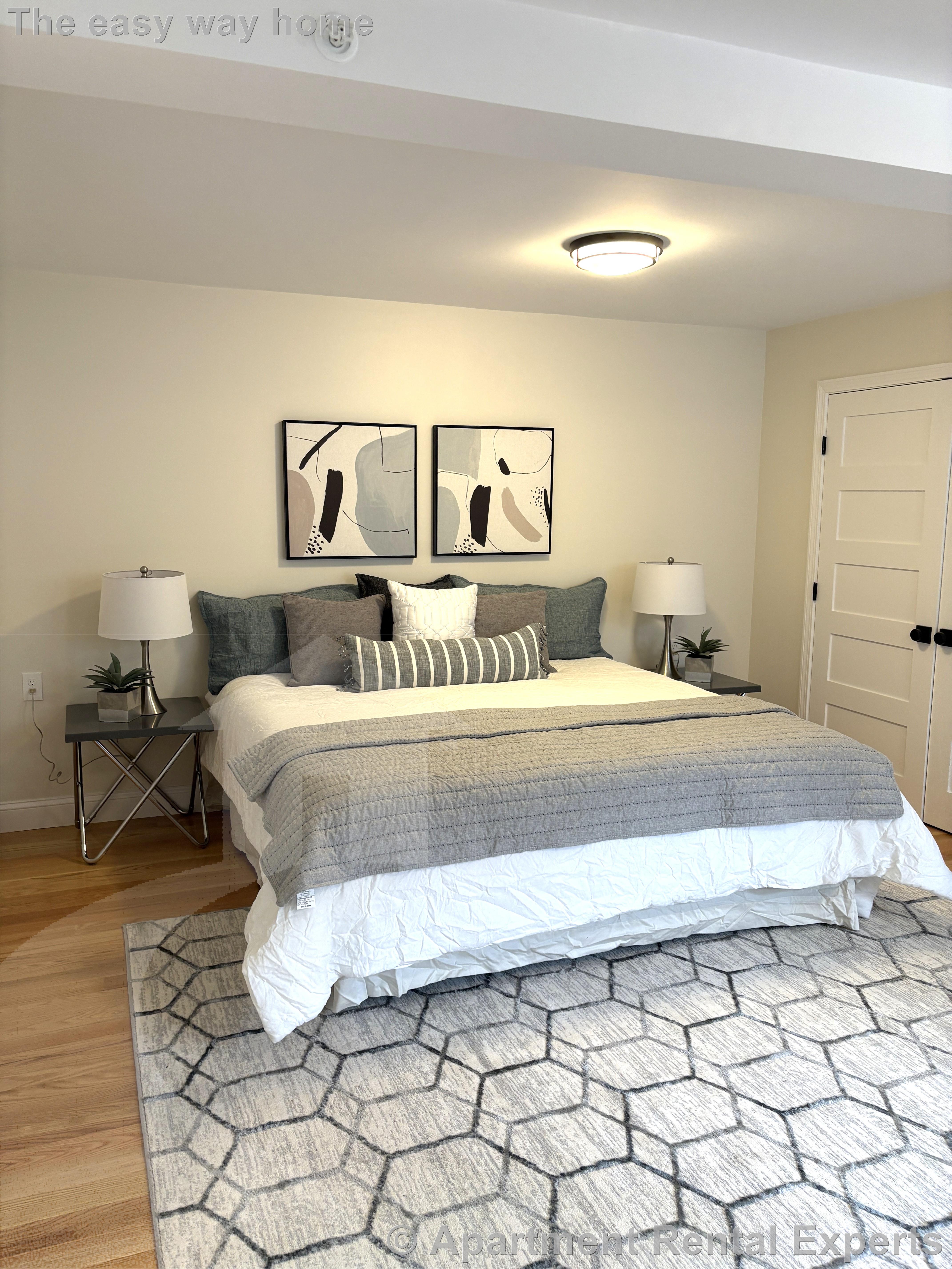 202 Elm St, Davis Square