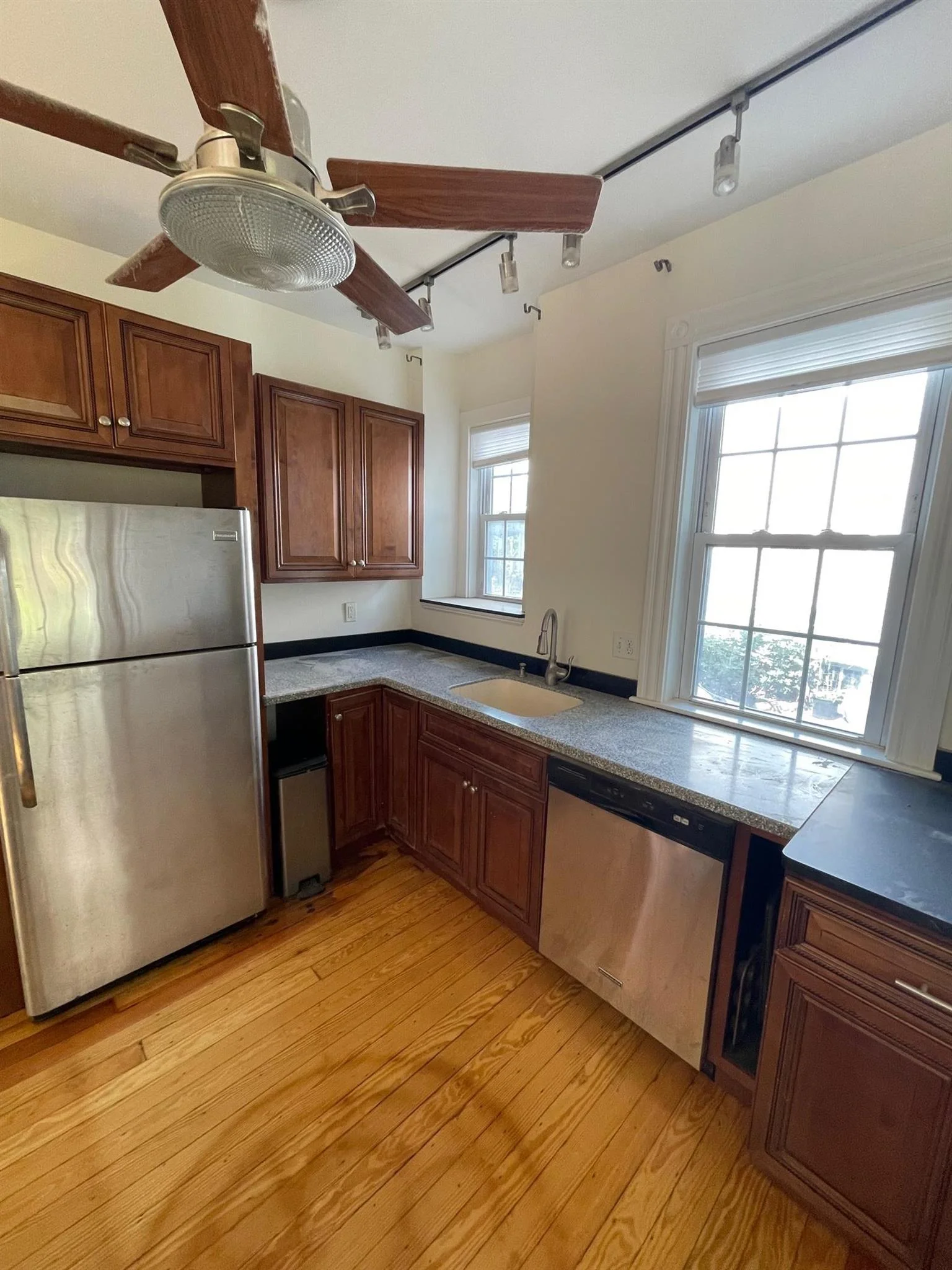 83 Dexter St, Malden