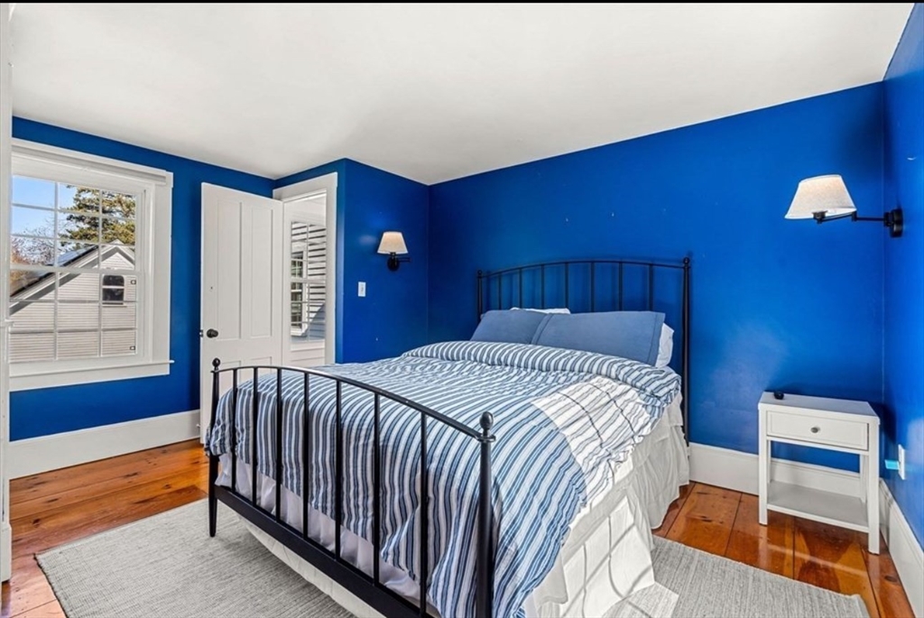 6 Depot St, Westford