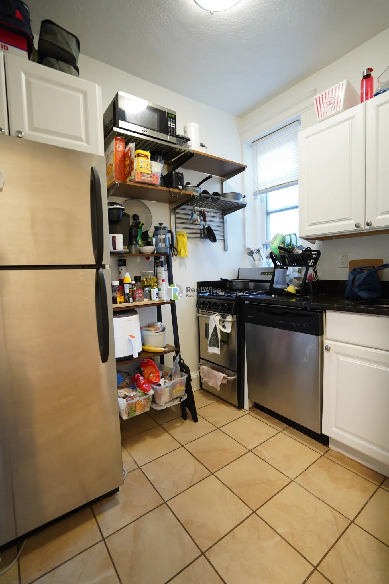 82 Brainerd Rd, Allston