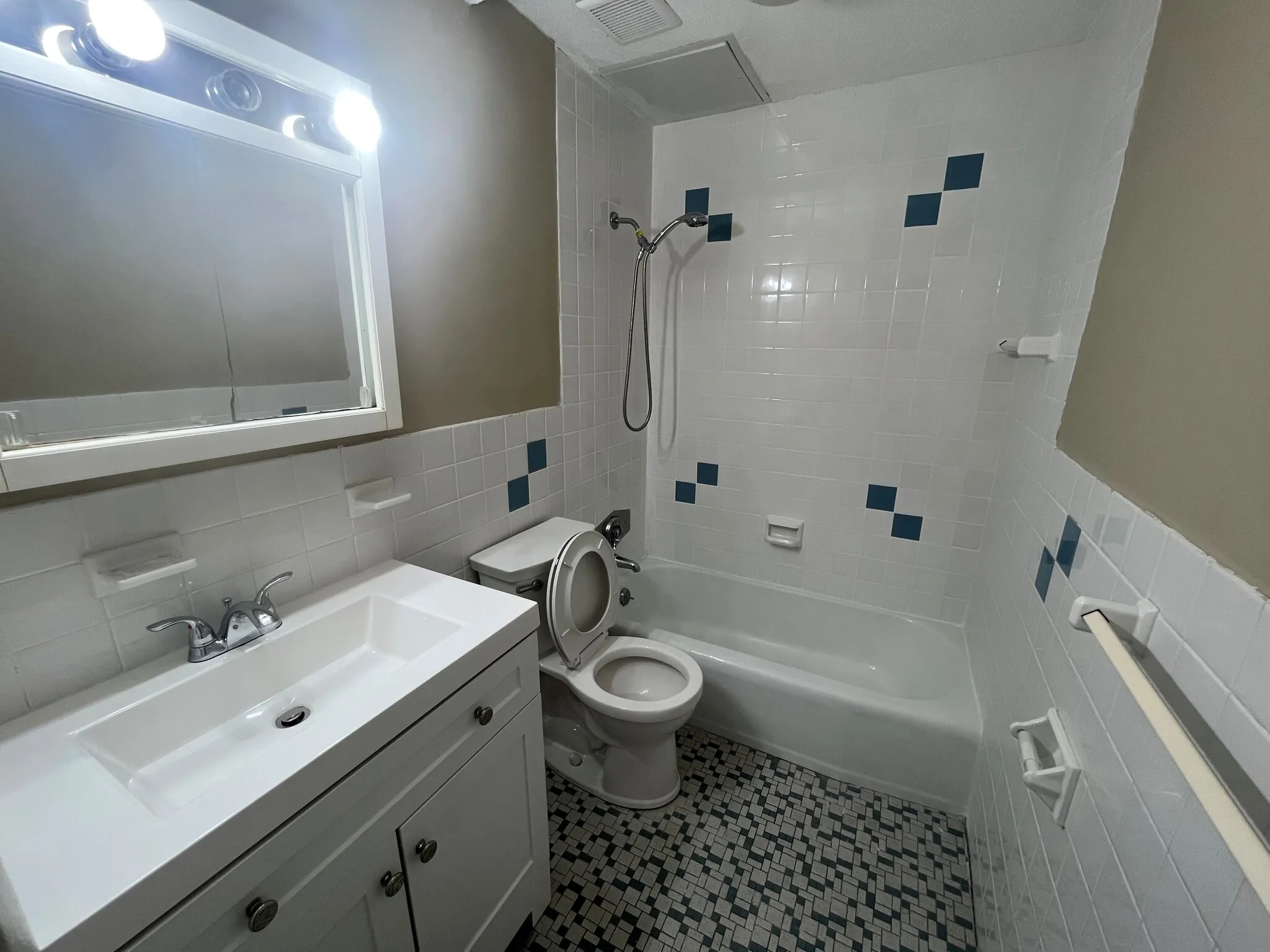 375 Harvard St, Mid-Cambridge