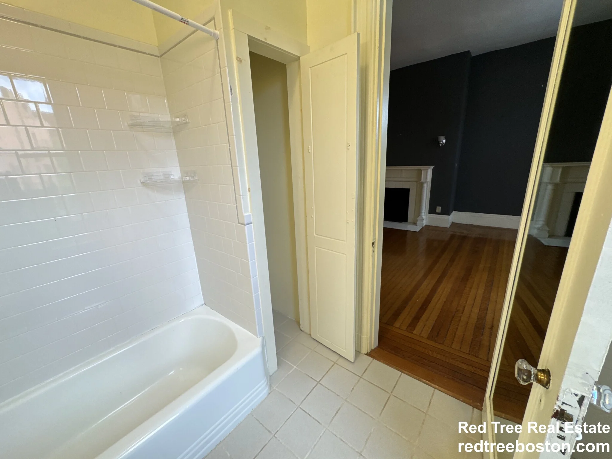 379 Commonwealth Ave, Back Bay