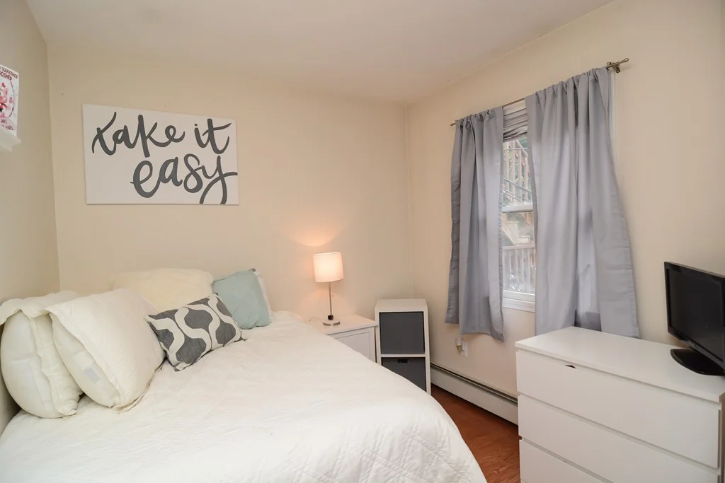 546 East 8th St, South Boston