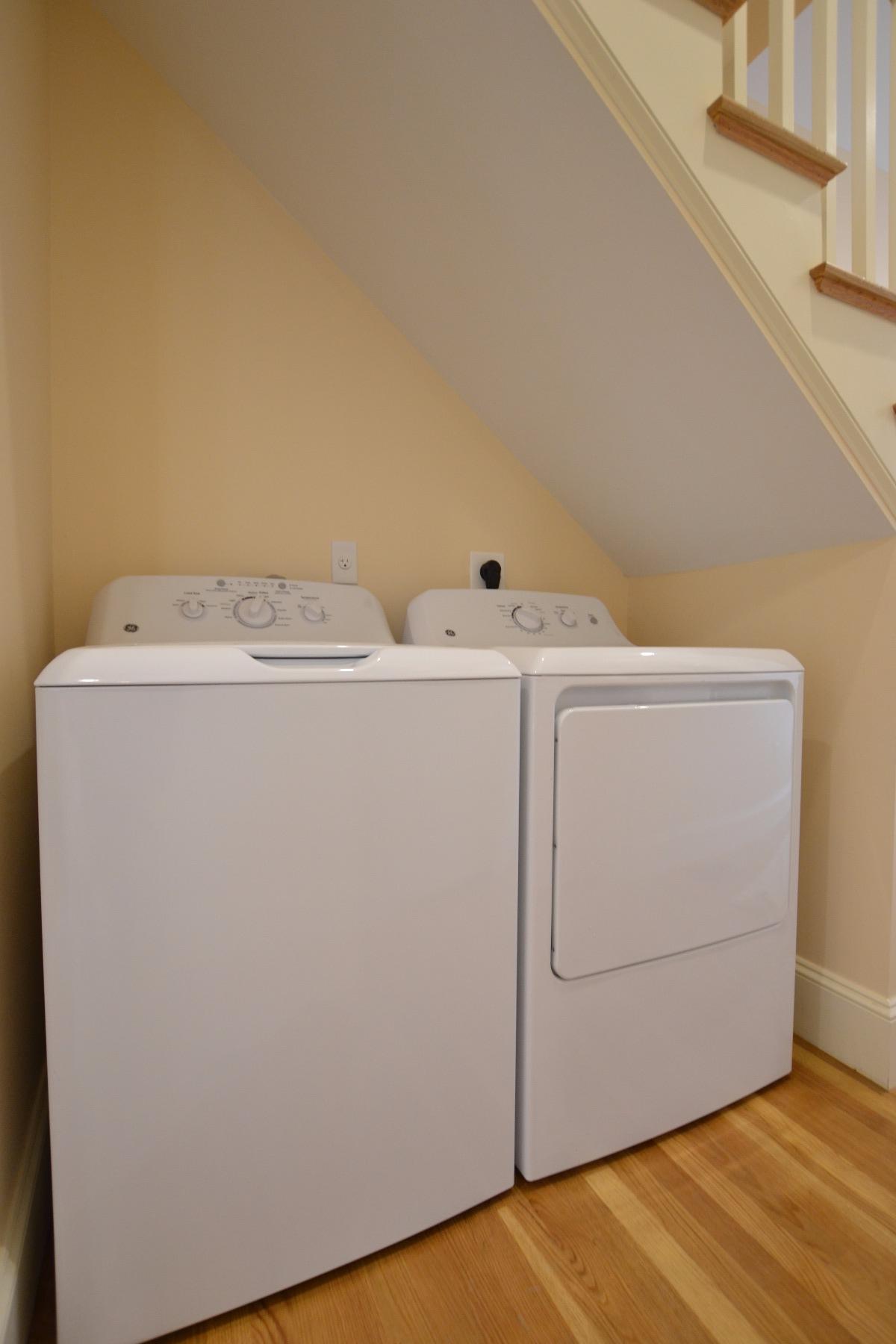 6 bed, 4+ bath apartment for rent at 3 Griggs Pl Unit 1, Allston — photo 6 of 11