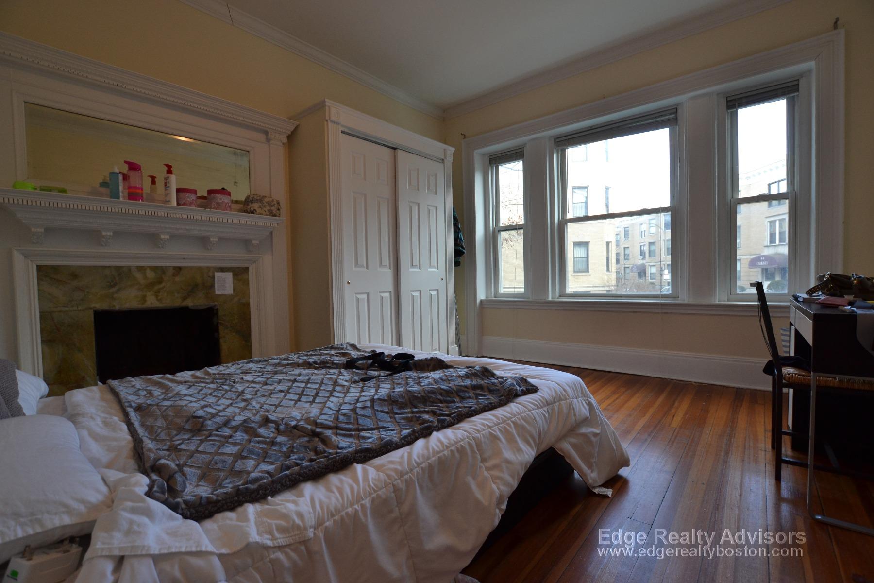 4 bed, 2 bath apartment for rent at 14 Sutherland Rd Unit 1, Brighton — photo 5 of 10