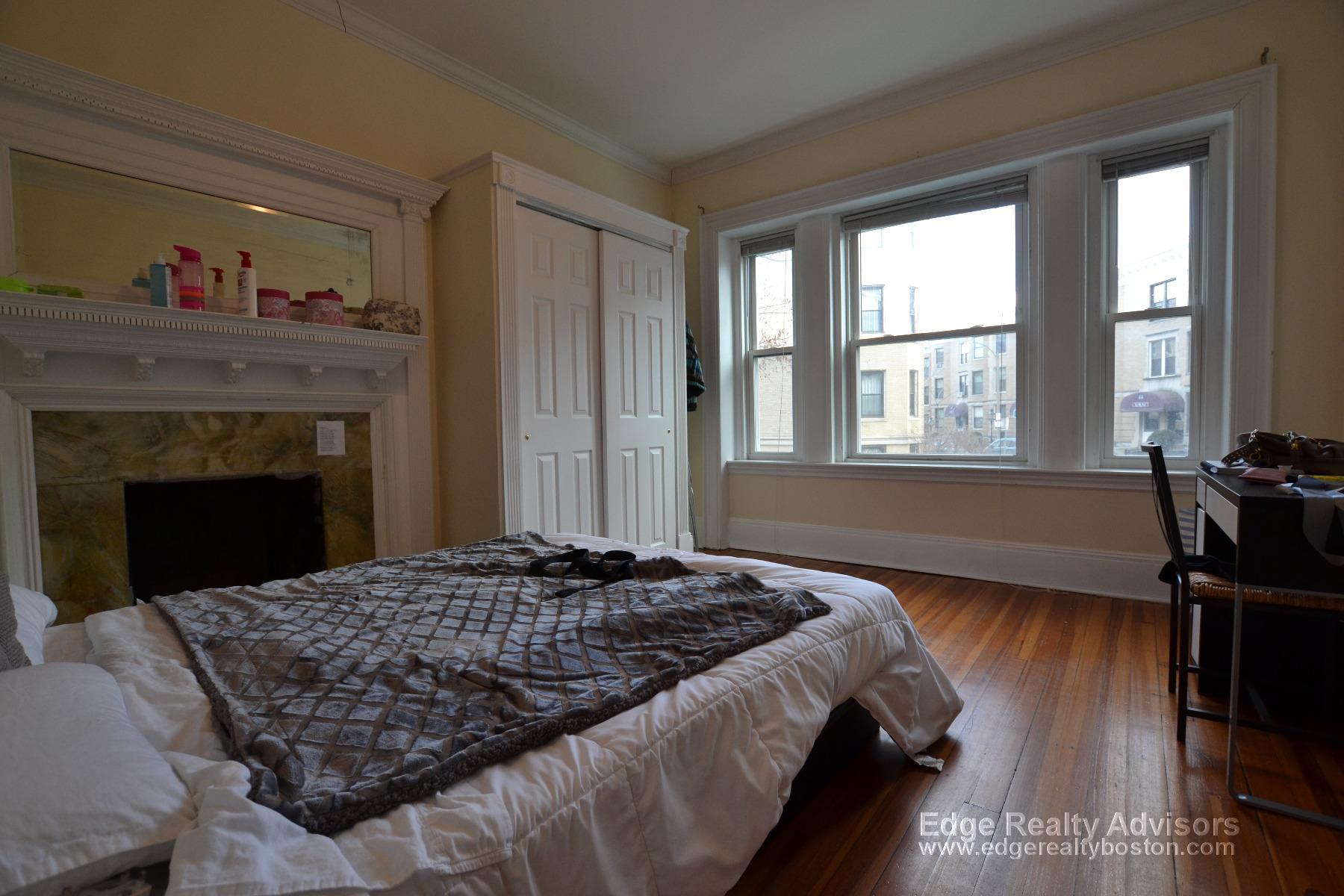 4 bed, 2 bath apartment for rent at 14 Sutherland Rd Unit 1, Brighton — photo 9 of 10