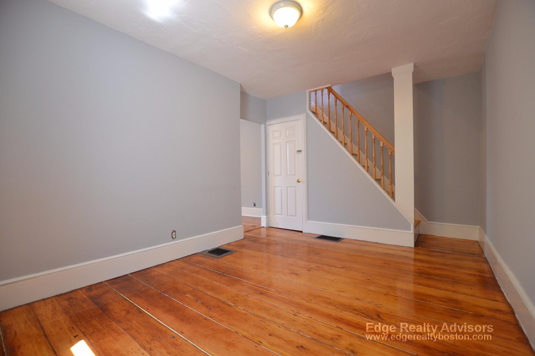 4 bed, 1 bath apartment for rent at 11 Baldwin Pl Unit 1, Brighton — photo 8 of 9