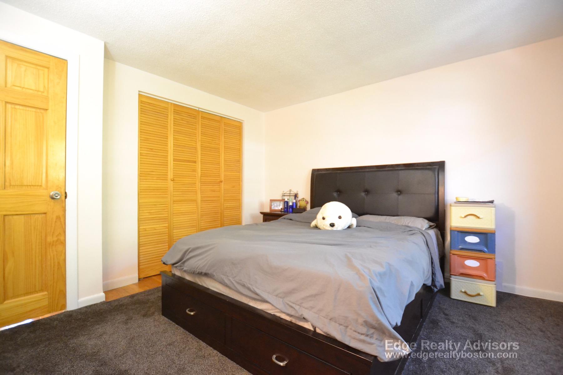 2 bed, 1 bath apartment for rent at 57 Colborne Rd Unit 4, Brighton — photo 6 of 10