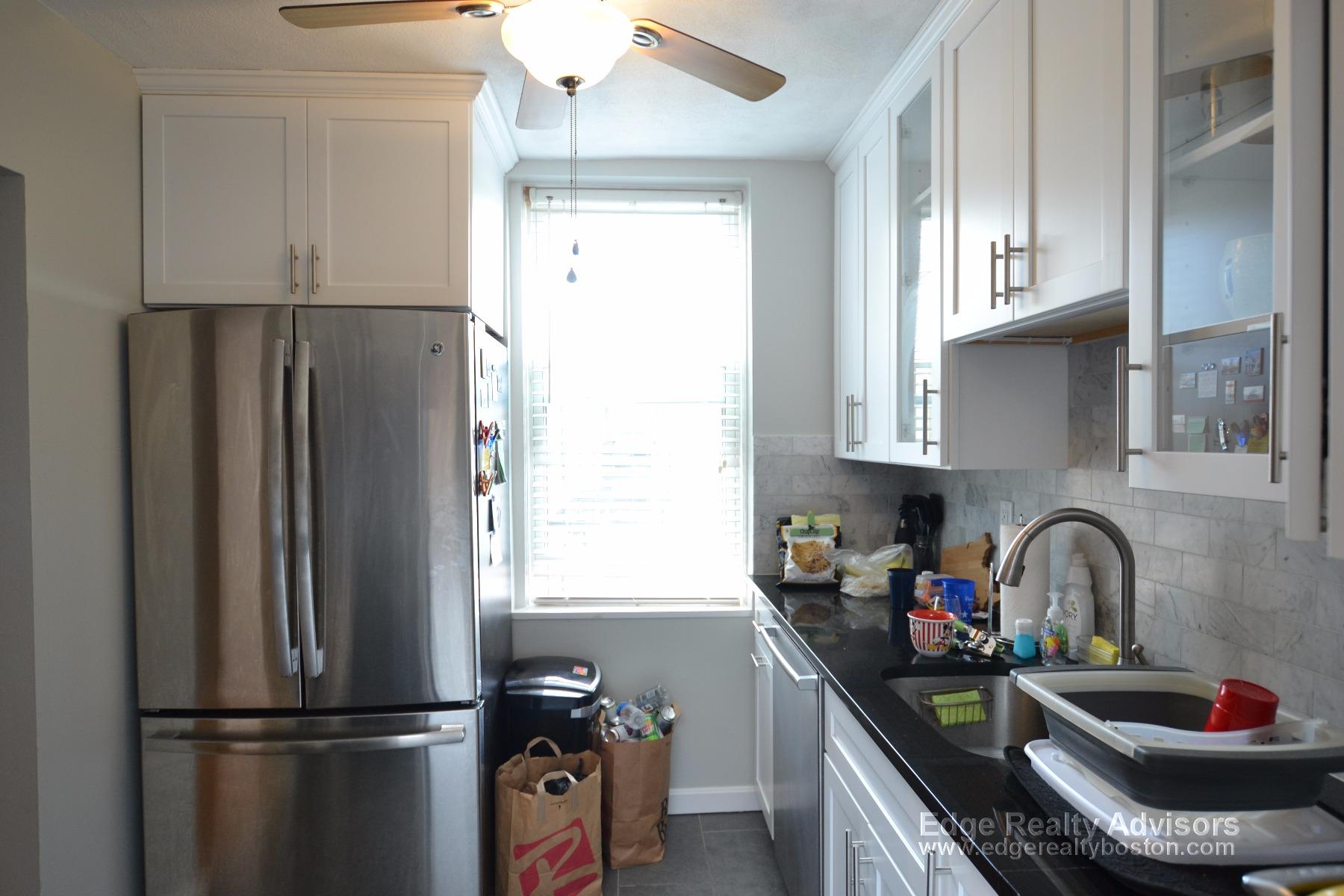 2 bed, 1 bath apartment for rent at 88 Gordon St Unit 402, Brighton — photo 3 of 14