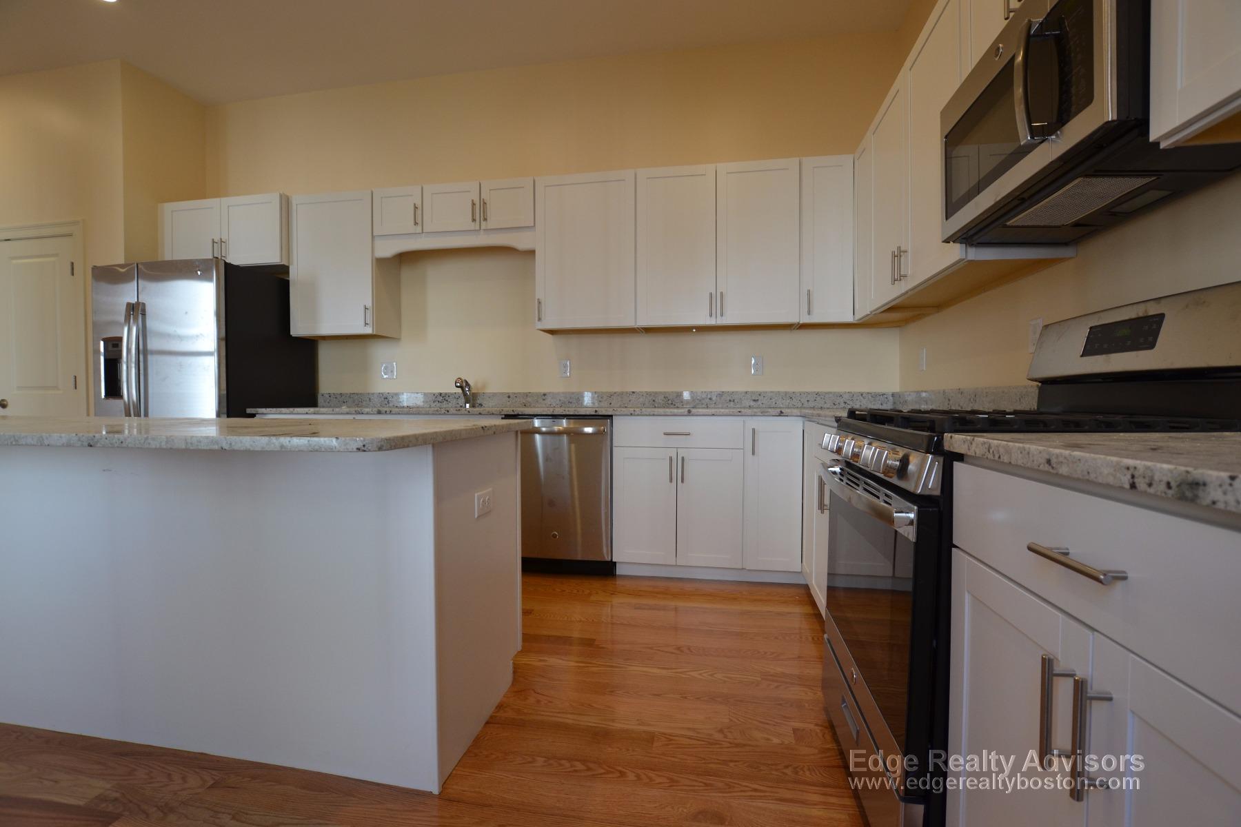 6 bed, 3 bath apartment for rent at 1 Griggs Pl Unit 1, Allston — photo 2 of 16