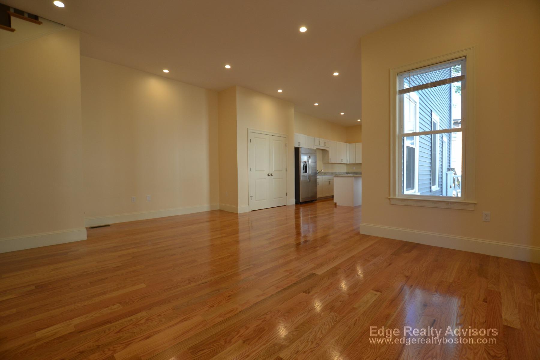 6 bed, 3 bath apartment for rent at 1 Griggs Pl Unit 1, Allston — photo 5 of 16