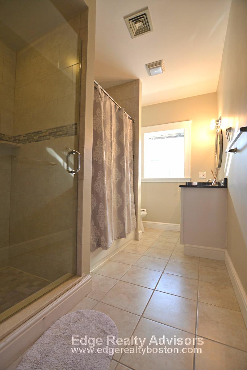 6 bed, 4+ bath apartment for rent at 64 Corey Rd Unit 1, Brighton — photo 13 of 18