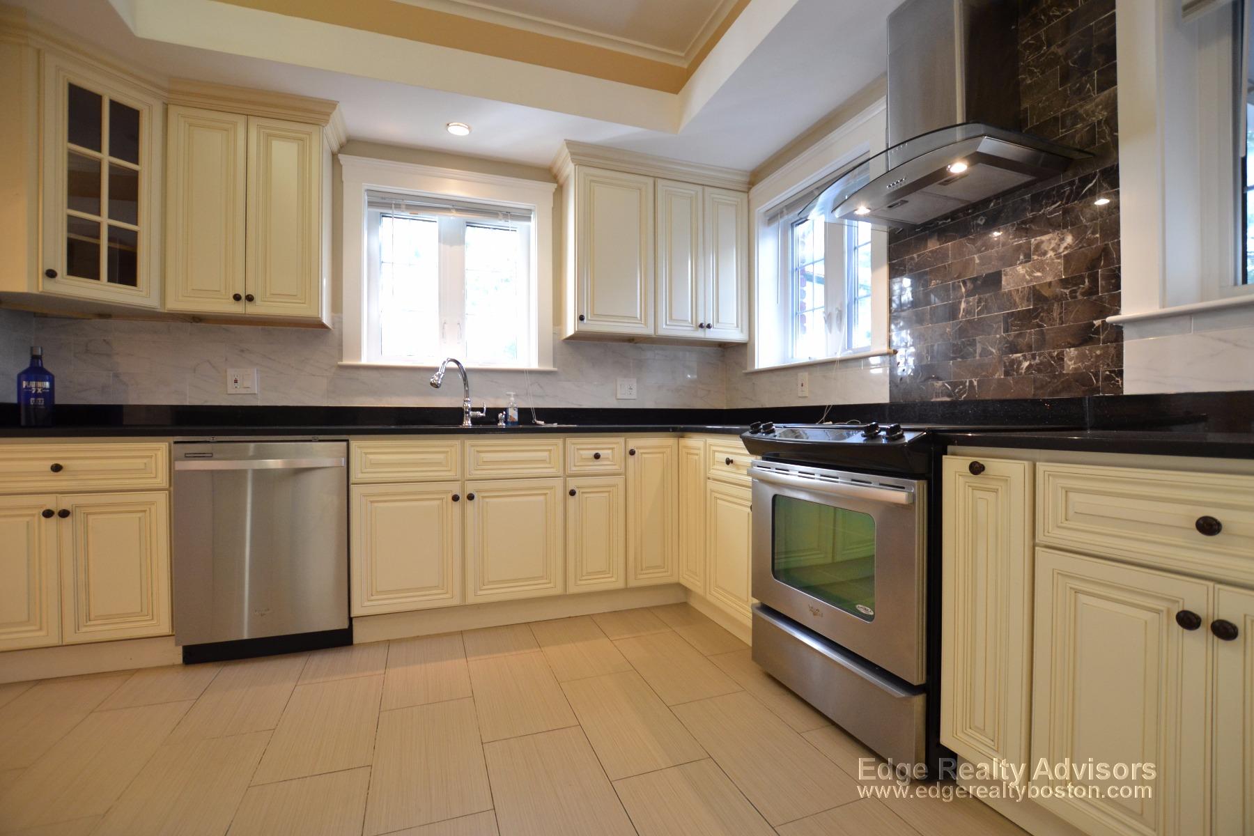 6 bed, 4+ bath apartment for rent at 64 Corey Rd Unit 1, Brighton — photo 1 of 18