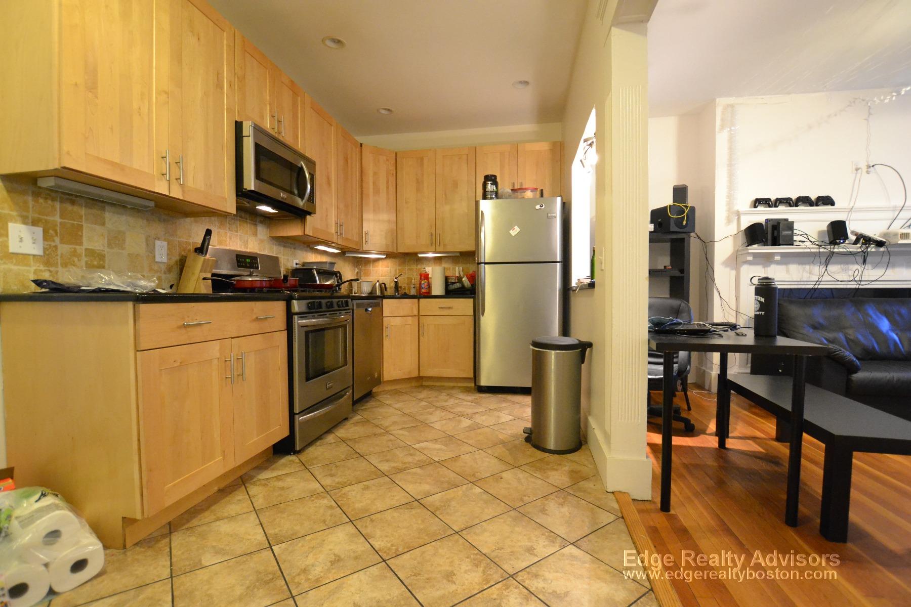 4 bed, 2 bath apartment for rent at 10 Wadsworth St Unit 1, Allston — photo 1 of 7