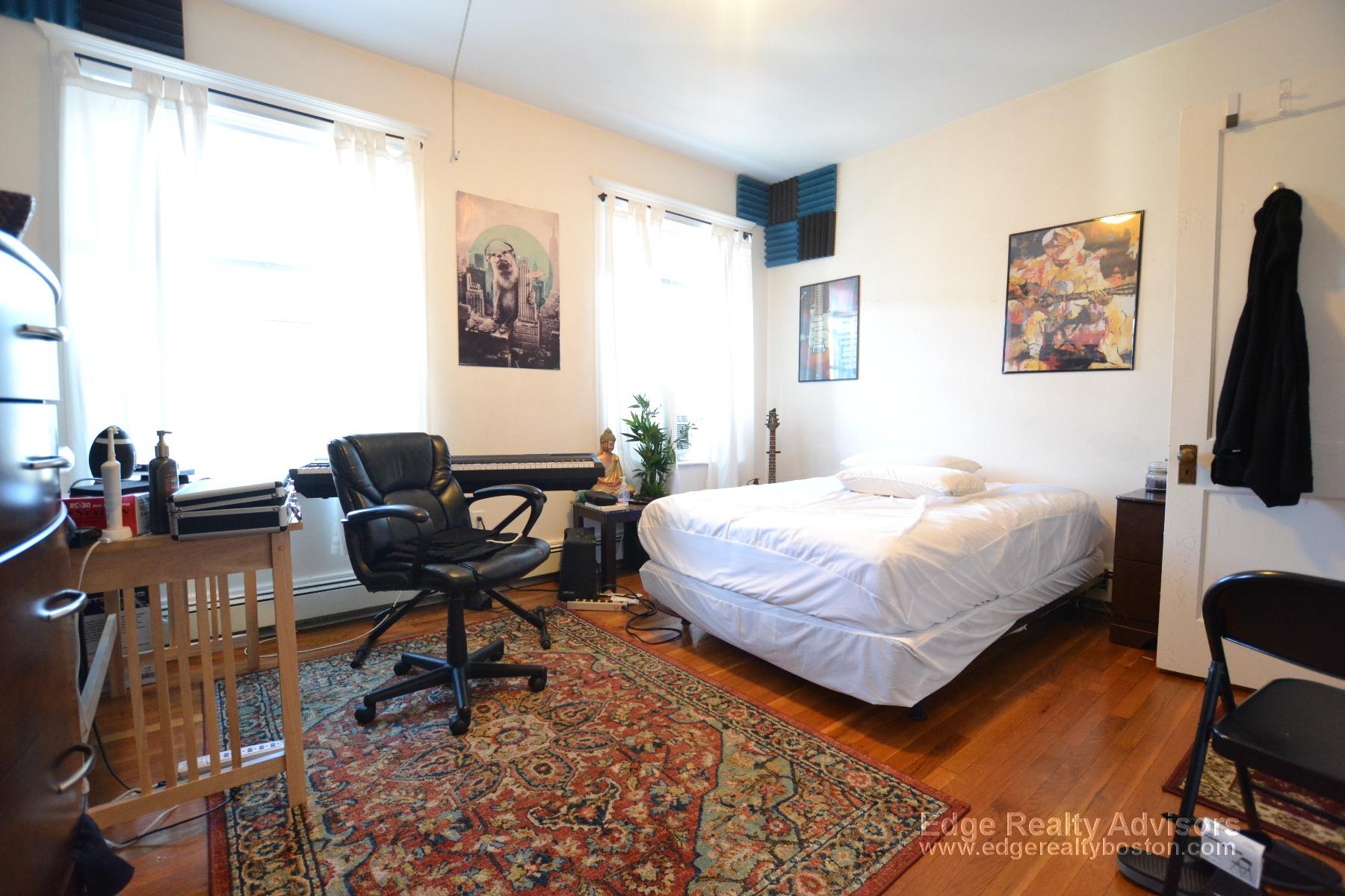 4 bed, 2 bath apartment for rent at 10 Wadsworth St Unit 1, Allston — photo 7 of 7
