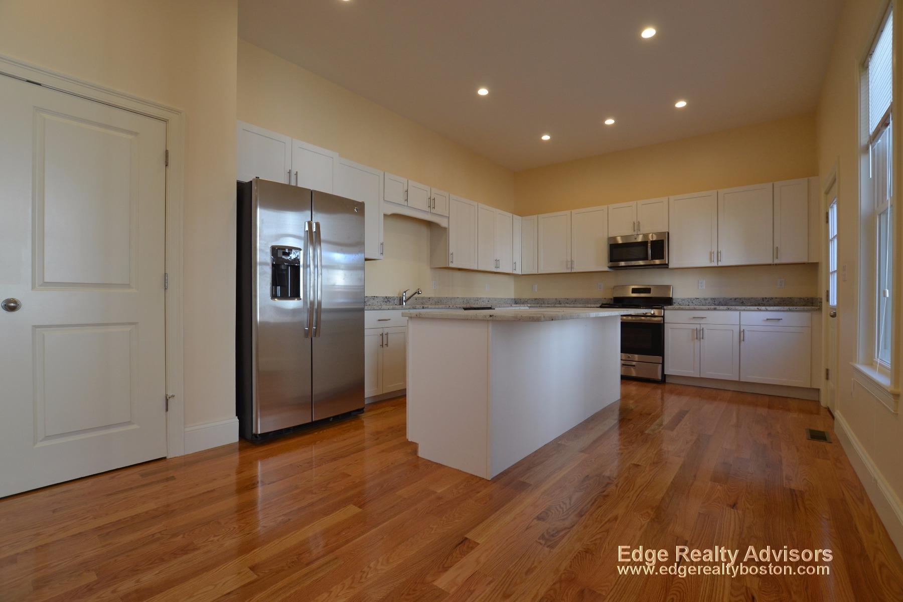 5 bed, 3 bath apartment for rent at 33 Pratt St Unit 2, Allston — photo 1 of 15