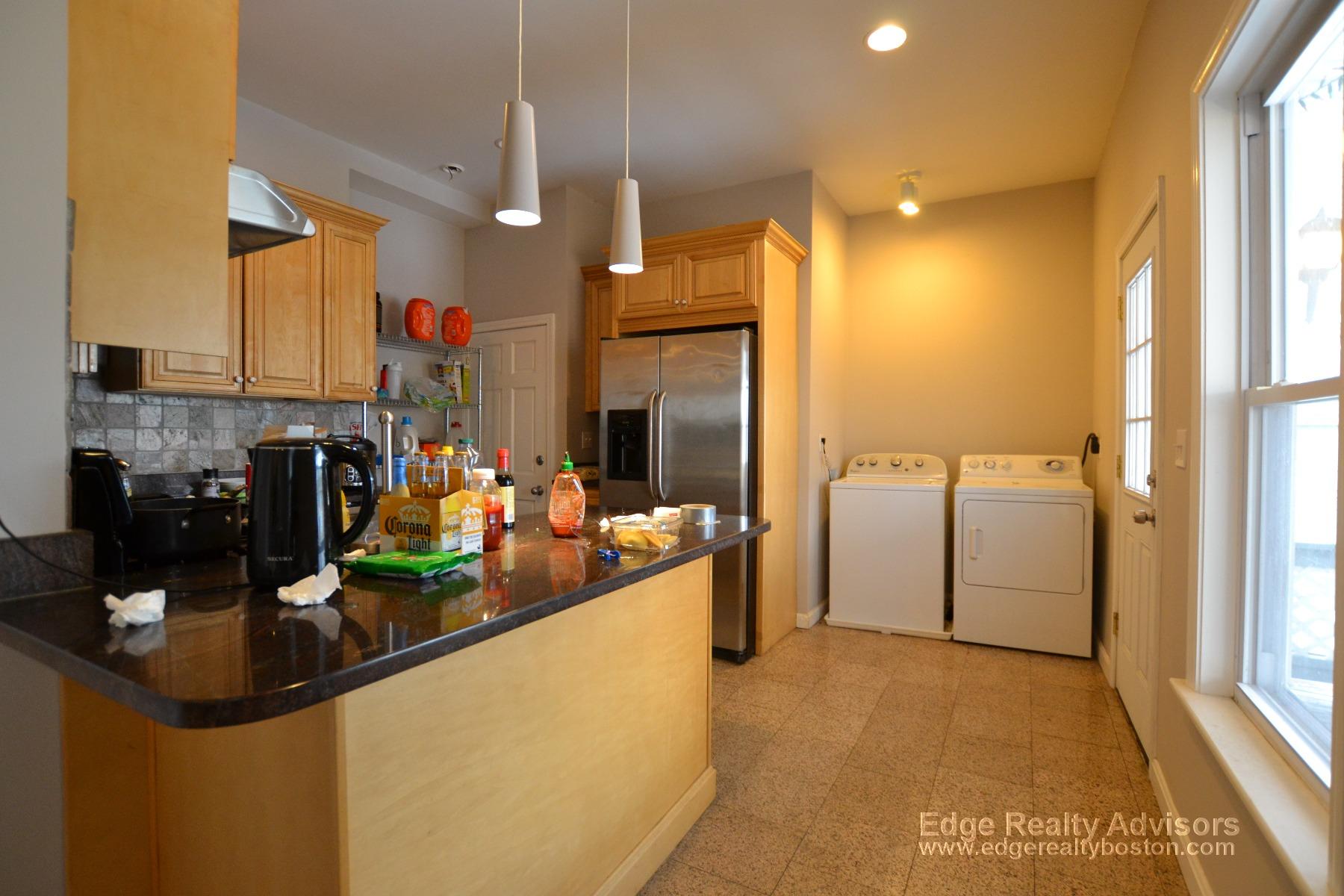 6 bed, 2 bath apartment for rent at 45 Allston Unit 3, Allston — photo 11 of 13