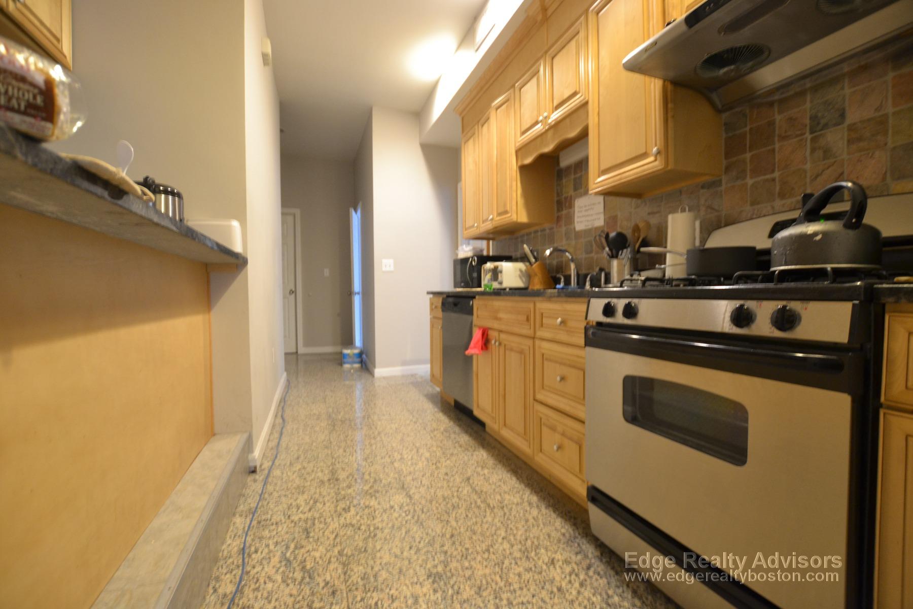 4 bed, 2 bath apartment for rent at 42 Allston St Unit 1, Allston — photo 2 of 9