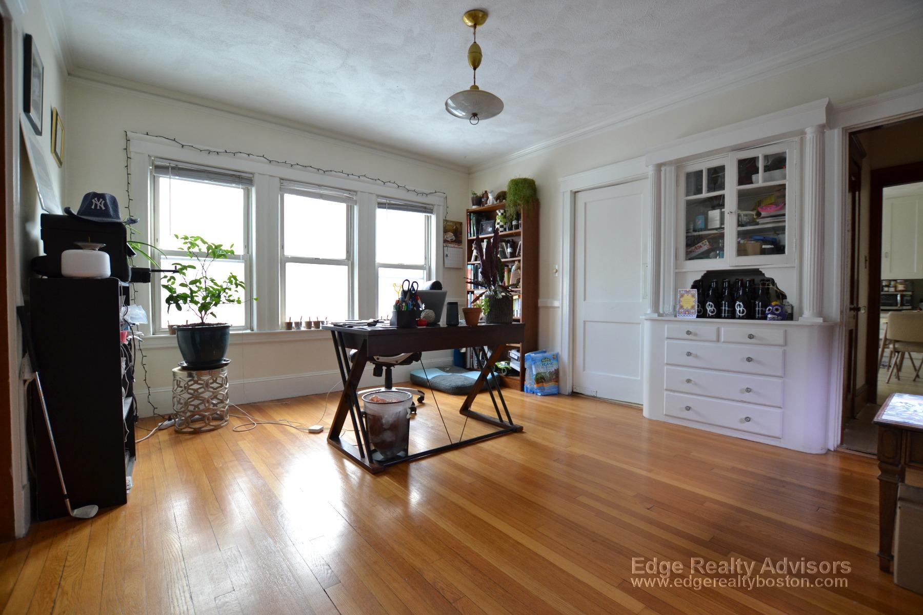 2 bed, 1 bath apartment for rent at 28 Falkland St Unit 1, Brighton — photo 6 of 10