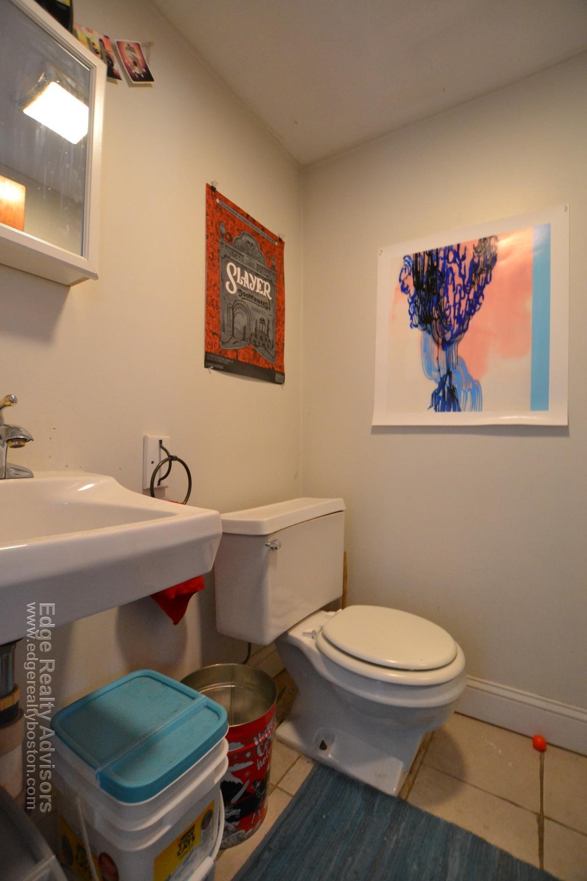 4 bed, 1.5 bath apartment for rent at 64 North Beacon St Unit 1, Brighton — photo 11 of 13