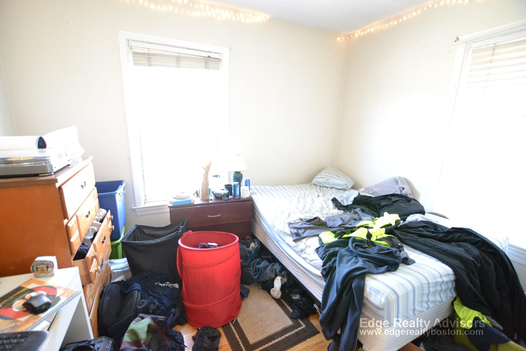 4 bed, 1.5 bath apartment for rent at 64 North Beacon St Unit 1, Brighton — photo 10 of 13