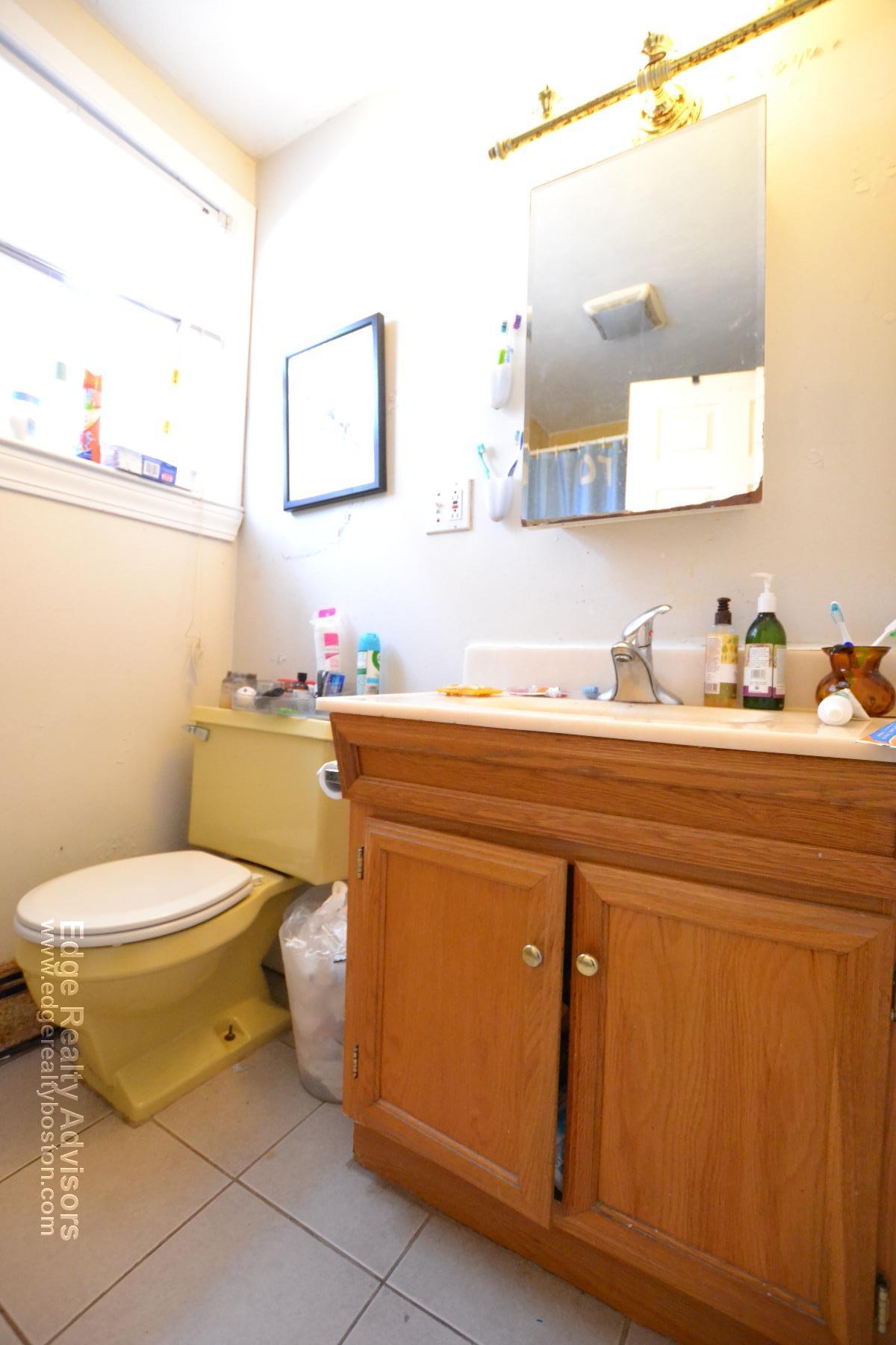 4 bed, 1.5 bath apartment for rent at 64 North Beacon St Unit 1, Brighton — photo 13 of 13