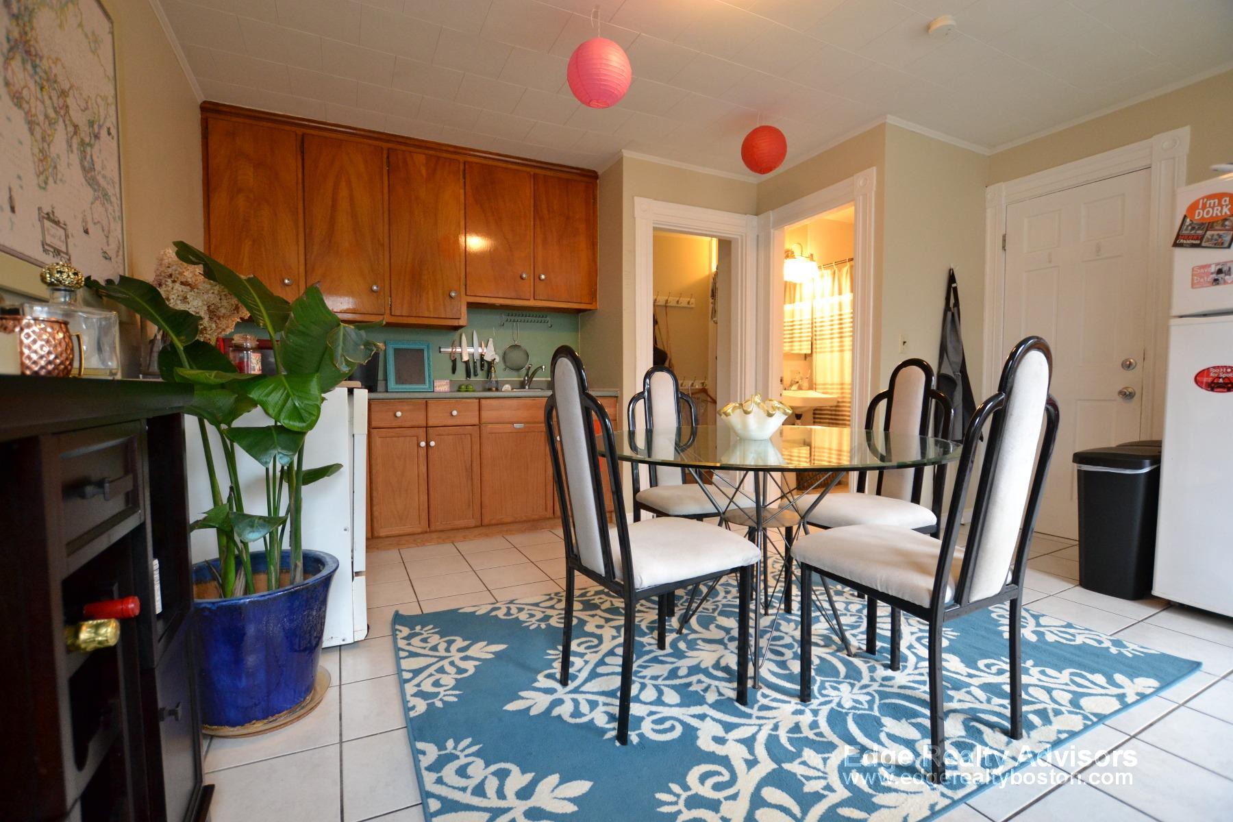 2 bed, 1 bath apartment for rent at 166 Franklin St Unit 1, Allston — photo 1 of 7