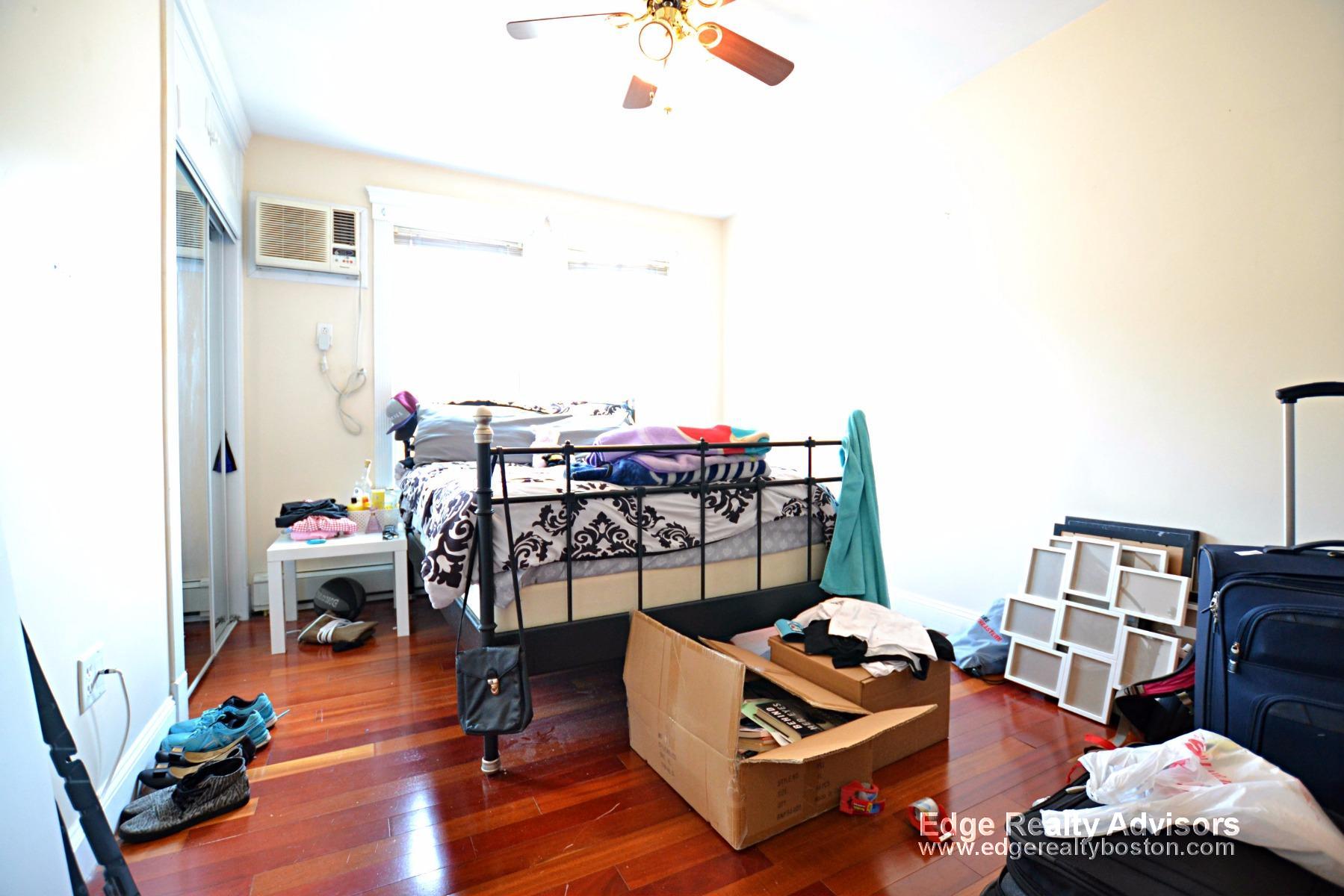 3 bed, 2 bath apartment for rent at 8 Delaware Pl Unit 2, Brighton — photo 4 of 10