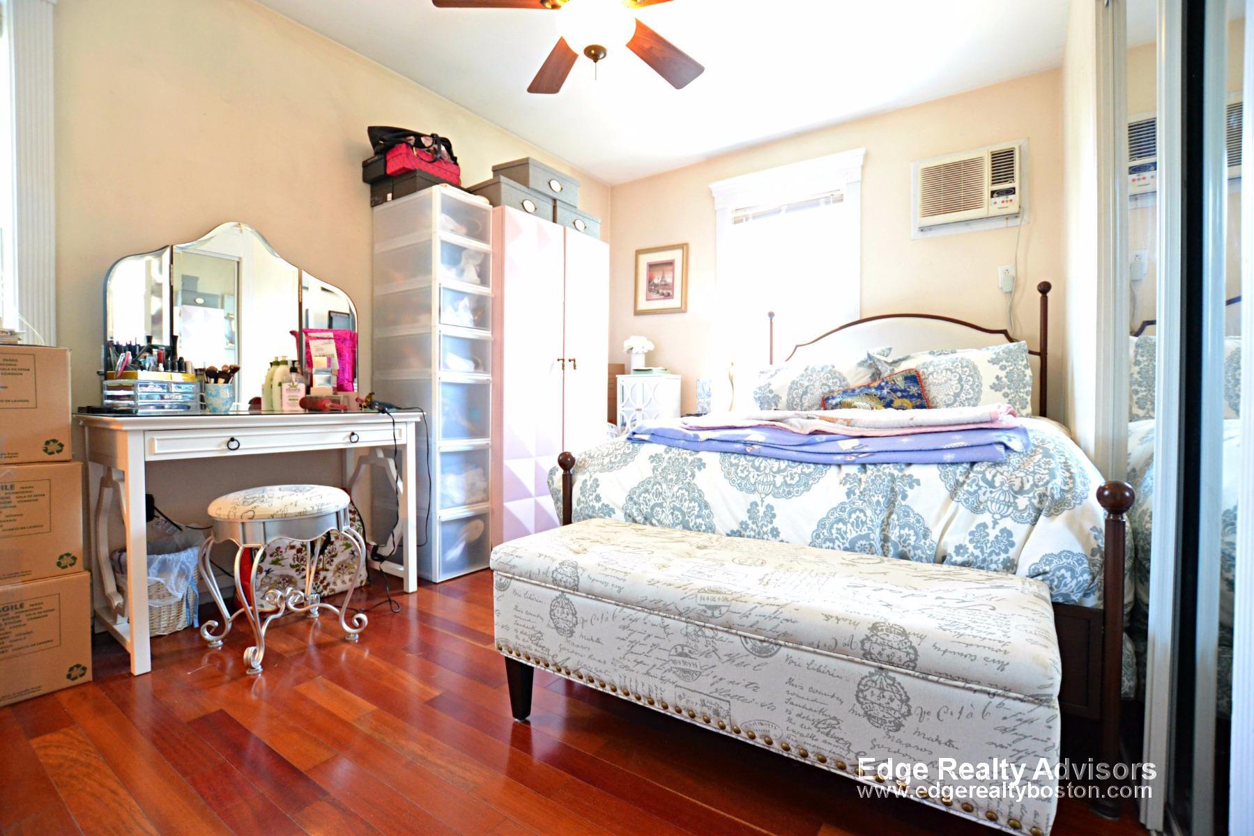 3 bed, 2 bath apartment for rent at 8 Delaware Pl Unit 2, Brighton — photo 6 of 10