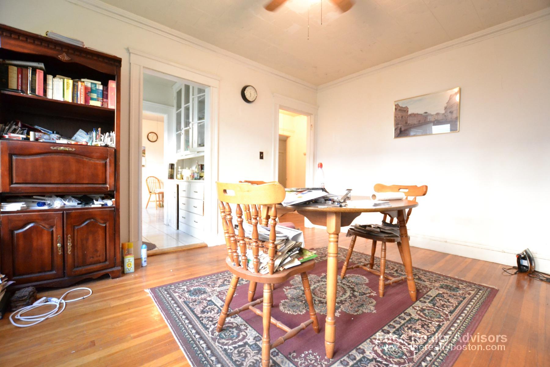 2 bed, 1 bath apartment for rent at 23 North Crescent Cir Unit 1, Brighton — photo 2 of 6