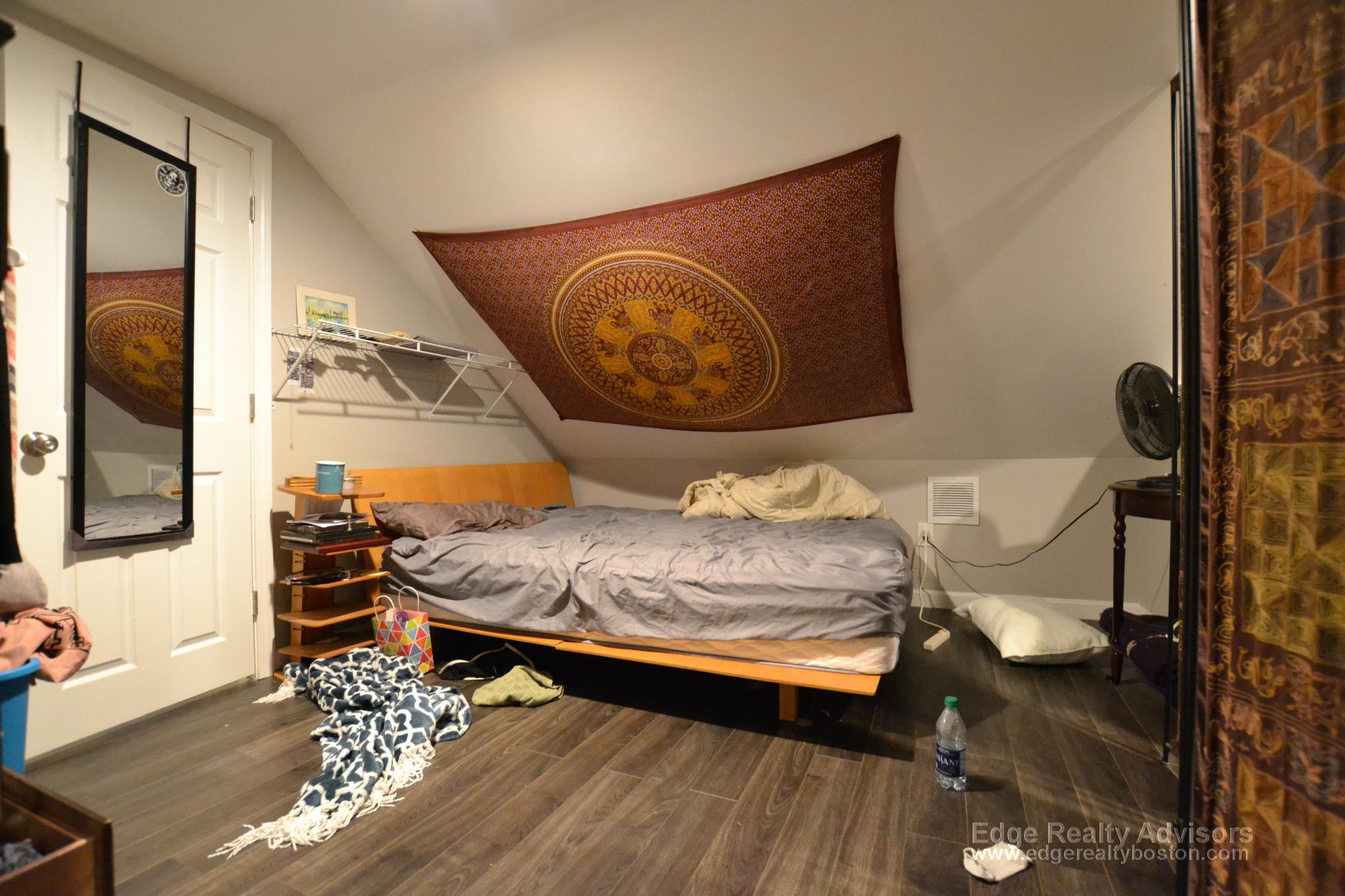 4 bed, 2 bath apartment for rent at 38 Kenrick St Unit 1, Brighton — photo 11 of 16
