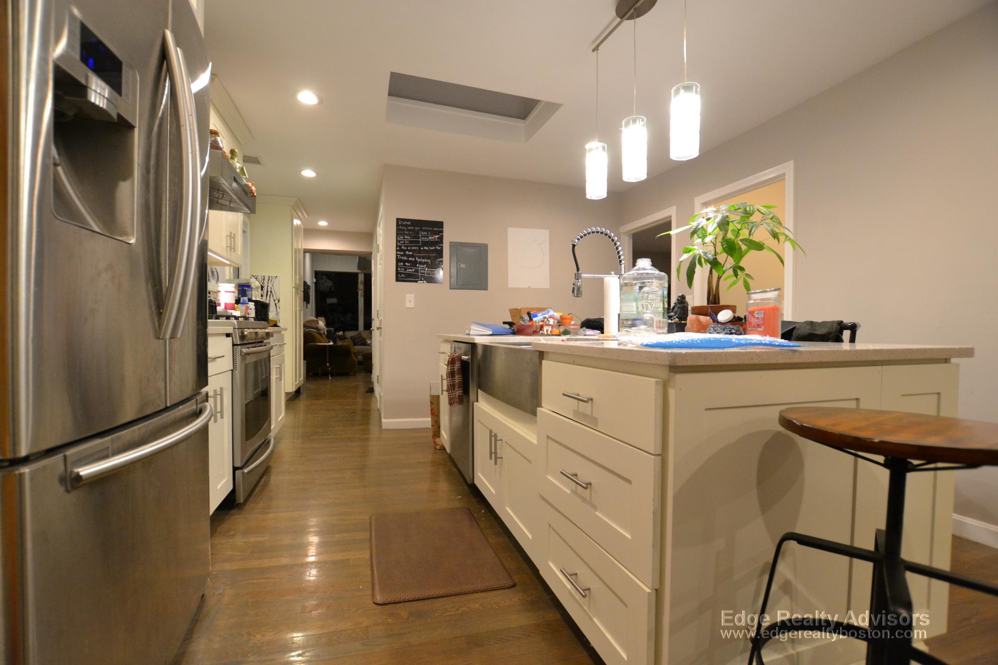 4 bed, 2 bath apartment for rent at 38 Kenrick St Unit 1, Brighton — photo 3 of 16