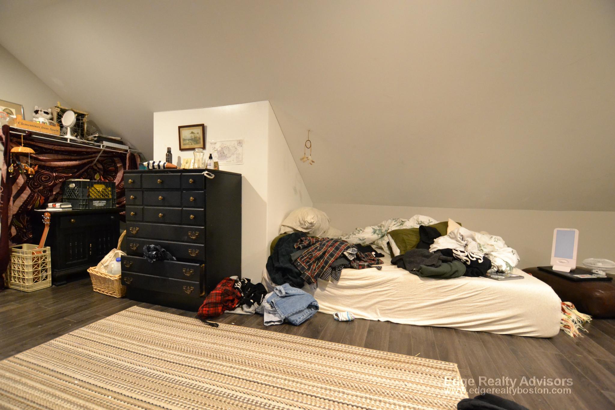 4 bed, 2 bath apartment for rent at 38 Kenrick St Unit 1, Brighton — photo 15 of 16
