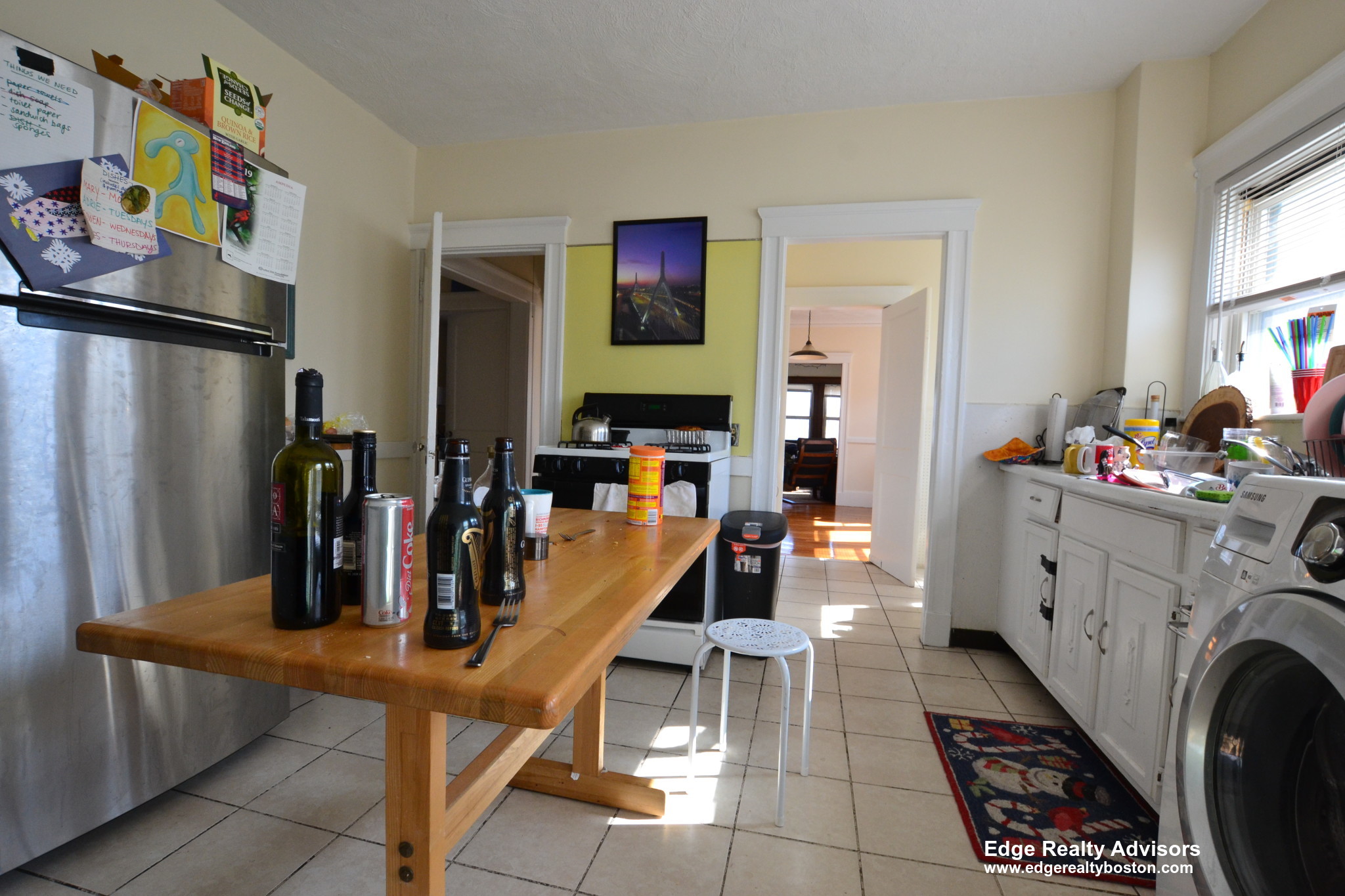 3 bed, 1 bath apartment for rent at 30 Falkland St Unit 1, Brighton — photo 2 of 9
