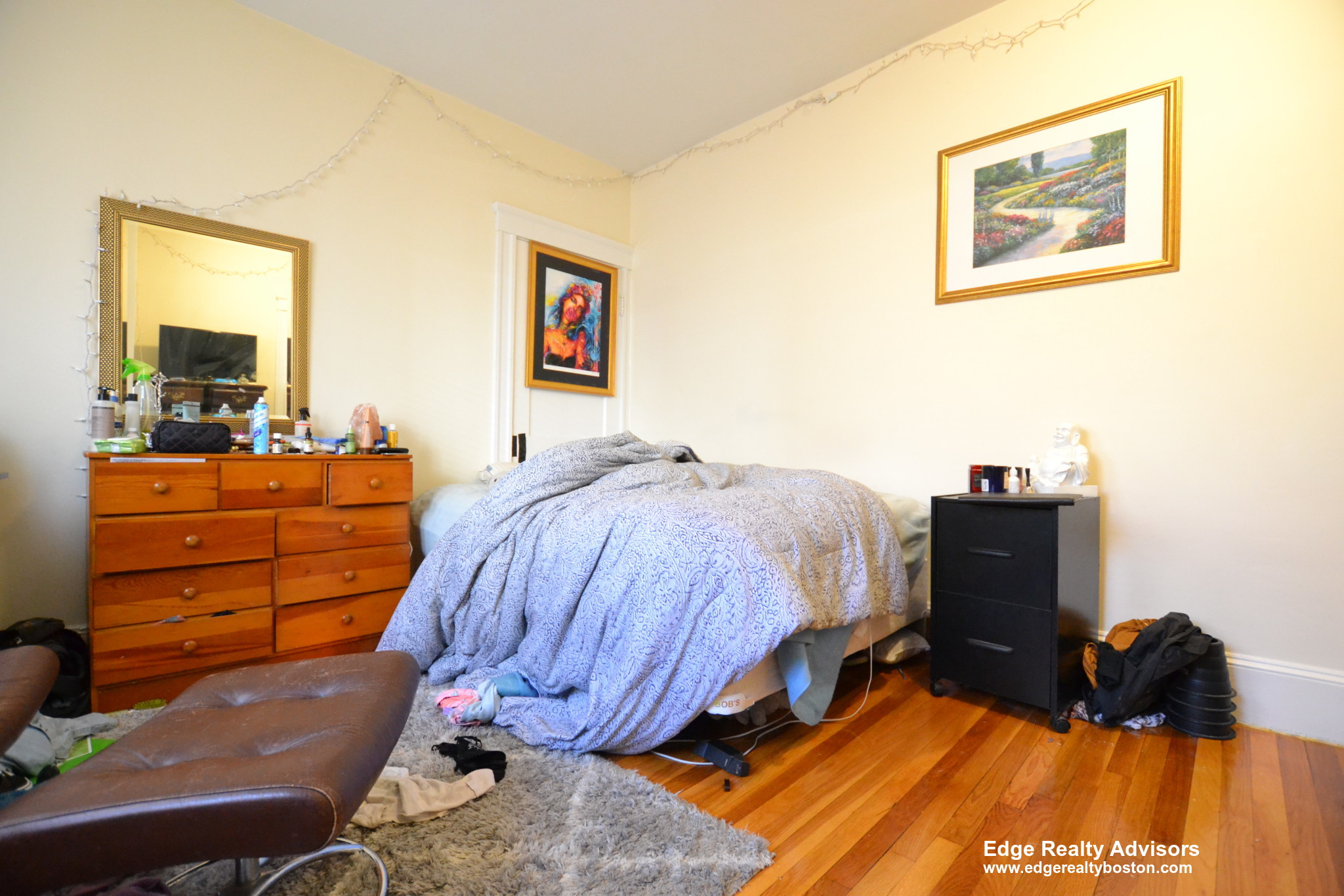 3 bed, 1 bath apartment for rent at 30 Falkland St Unit 1, Brighton — photo 6 of 9