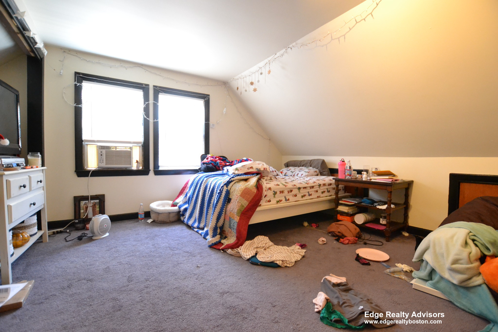3 bed, 1 bath apartment for rent at 30 Falkland St Unit 1, Brighton — photo 7 of 9