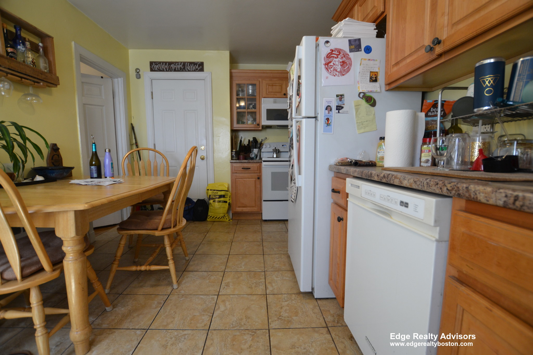 1 bed, 1 bath apartment for rent at 18 Beechcroft St Unit 1, Brighton — photo 2 of 7